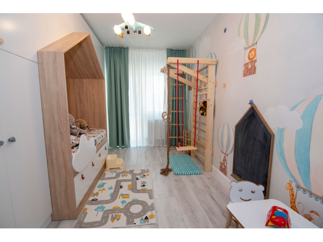 mobilier dormitor copii la comanda