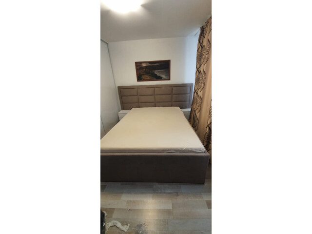 Pat tapitat la comandă