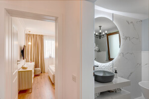 Mobilier_baie_executat_la_comanda